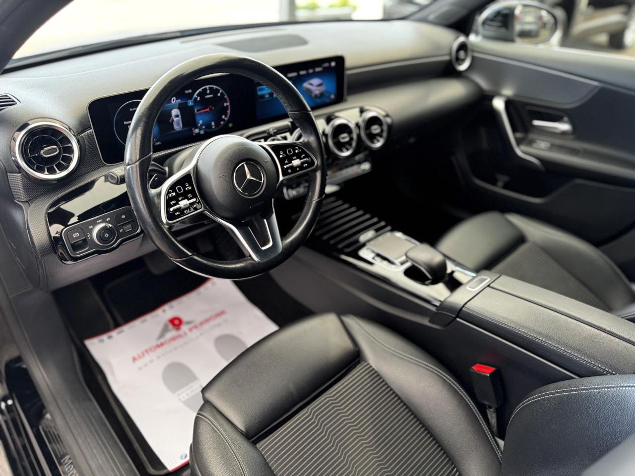 MERCEDES-BENZ A 180 d Automatic Sport (Navi/Retro/Unipro.) - 5