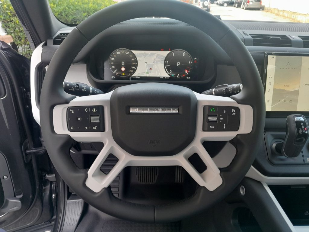 LAND ROVER Defender D200 AWD Auto 90 S IVA ESPOSTA - 11