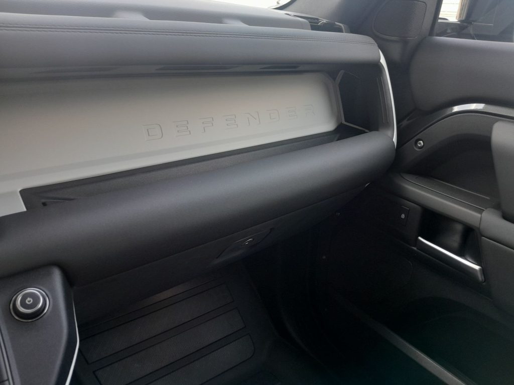 LAND ROVER Defender D200 AWD Auto 90 S IVA ESPOSTA - 15