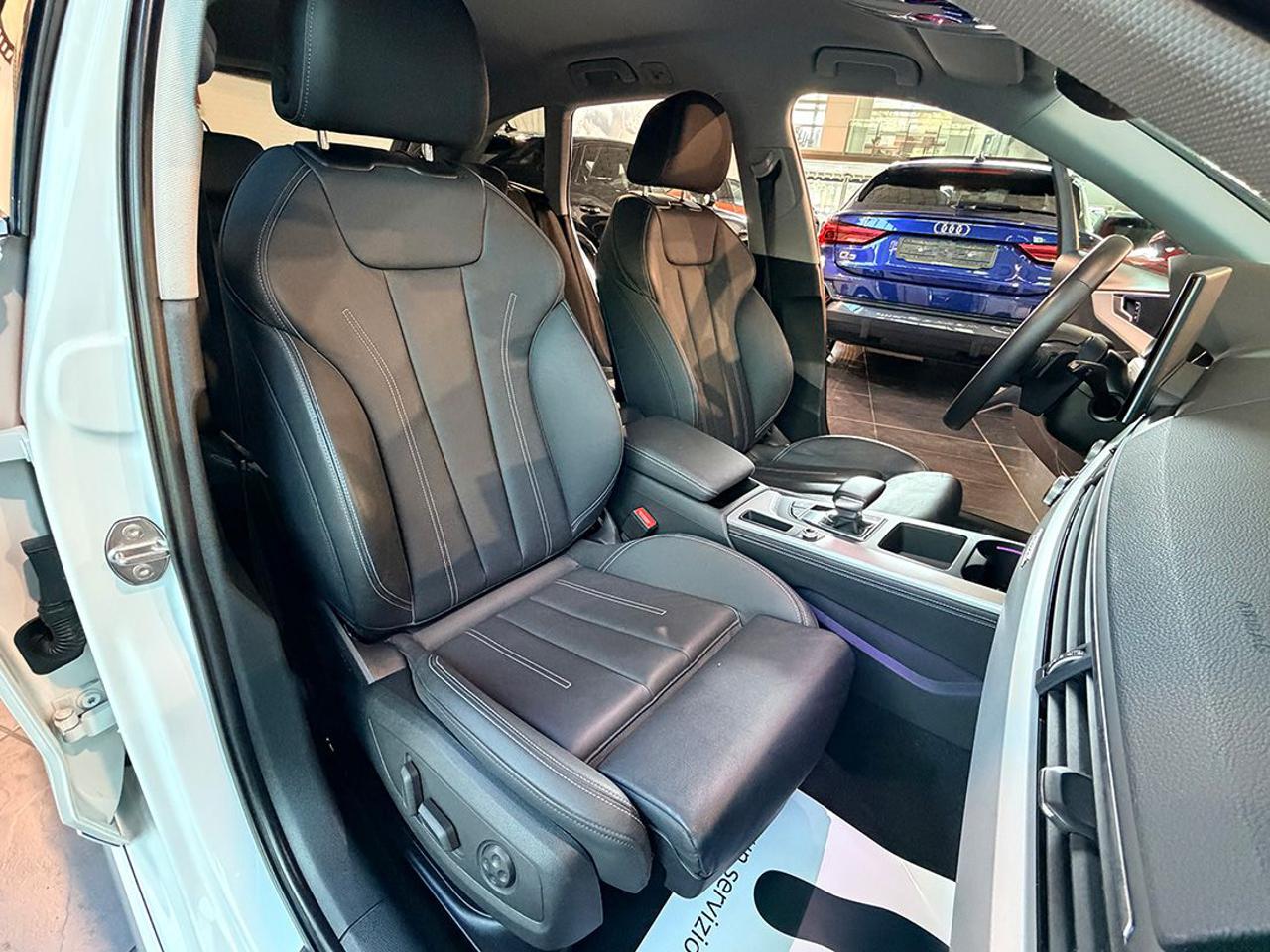 AUDI A4 allroad 40 TDI S-Tronic Identity Contrast - 16