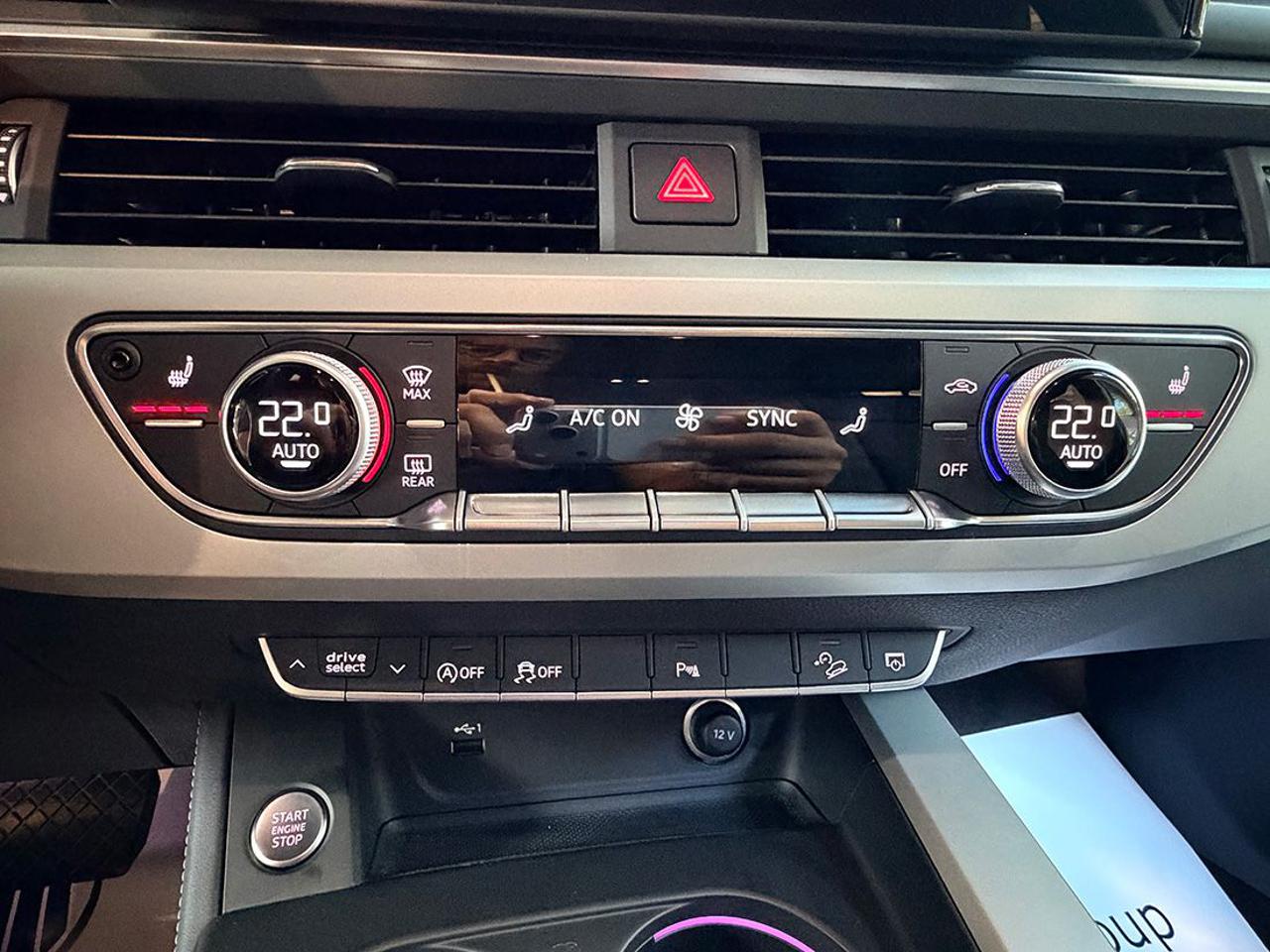 AUDI A4 allroad 40 TDI S-Tronic Identity Contrast - 32