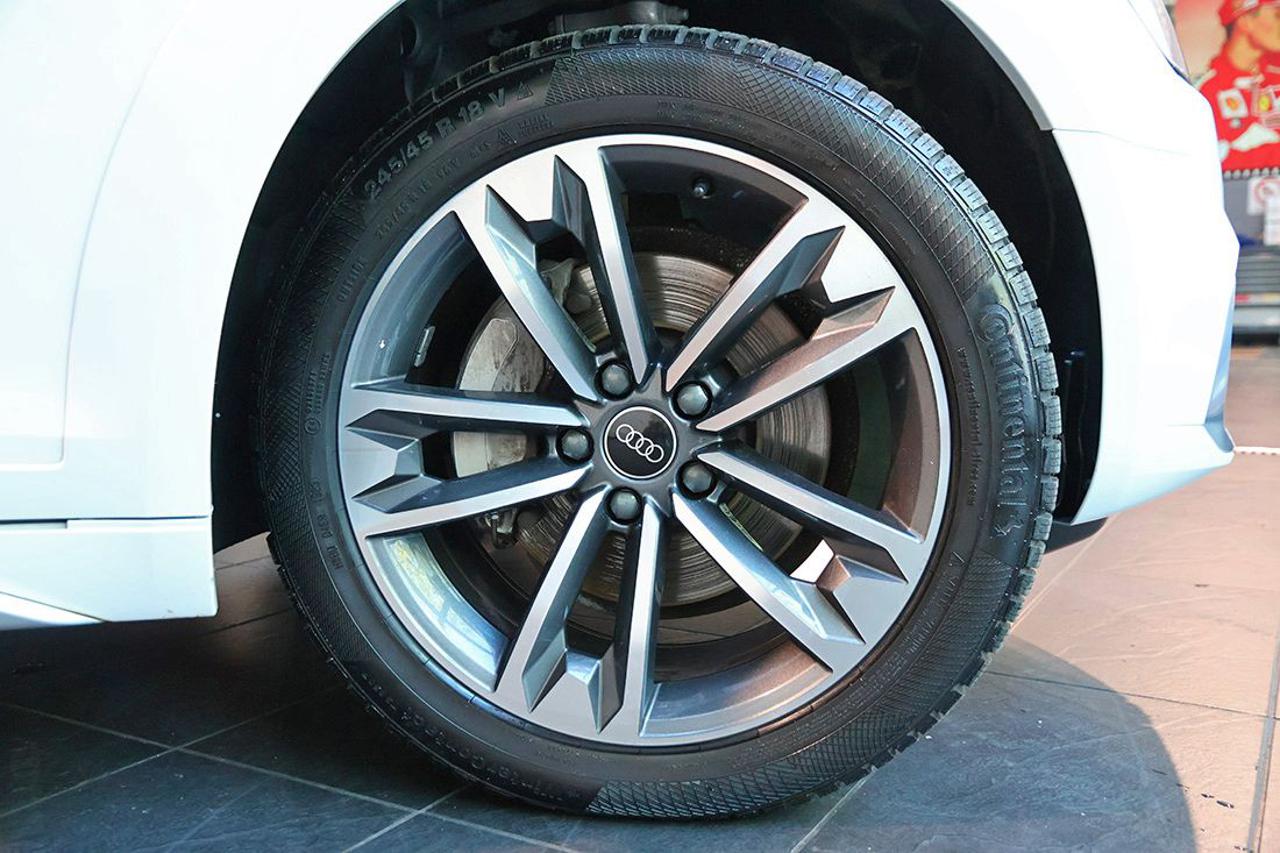 AUDI A4 allroad 40 TDI S-Tronic Identity Contrast - 6