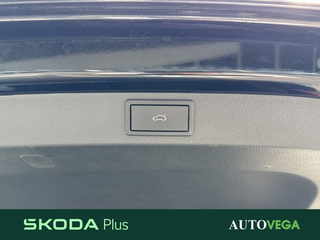 SKODA Karoq 1.5 tsi sportline dsg - 16