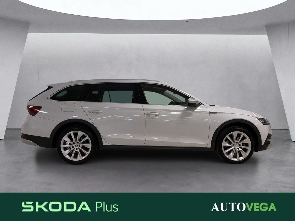 SKODA Octavia wagon 2.0 tdi evo scout 4x4 150cv dsg - 3