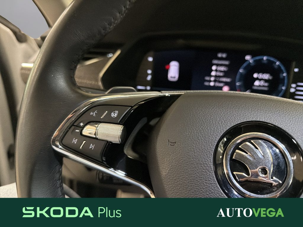 SKODA Octavia wagon 2.0 tdi evo scout 4x4 150cv dsg - 16