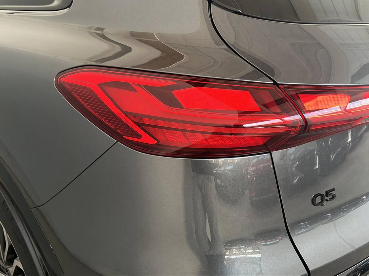 AUDI Q5 TDI 204 CV MHEV+ S tronic quattro S line edition - 35