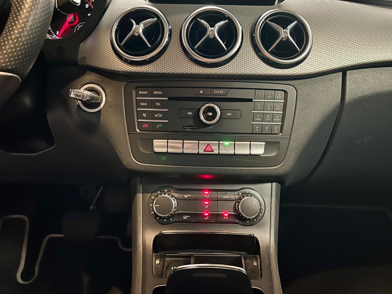 MERCEDES-BENZ B 200 d Automatic 4Matic Sport - 15