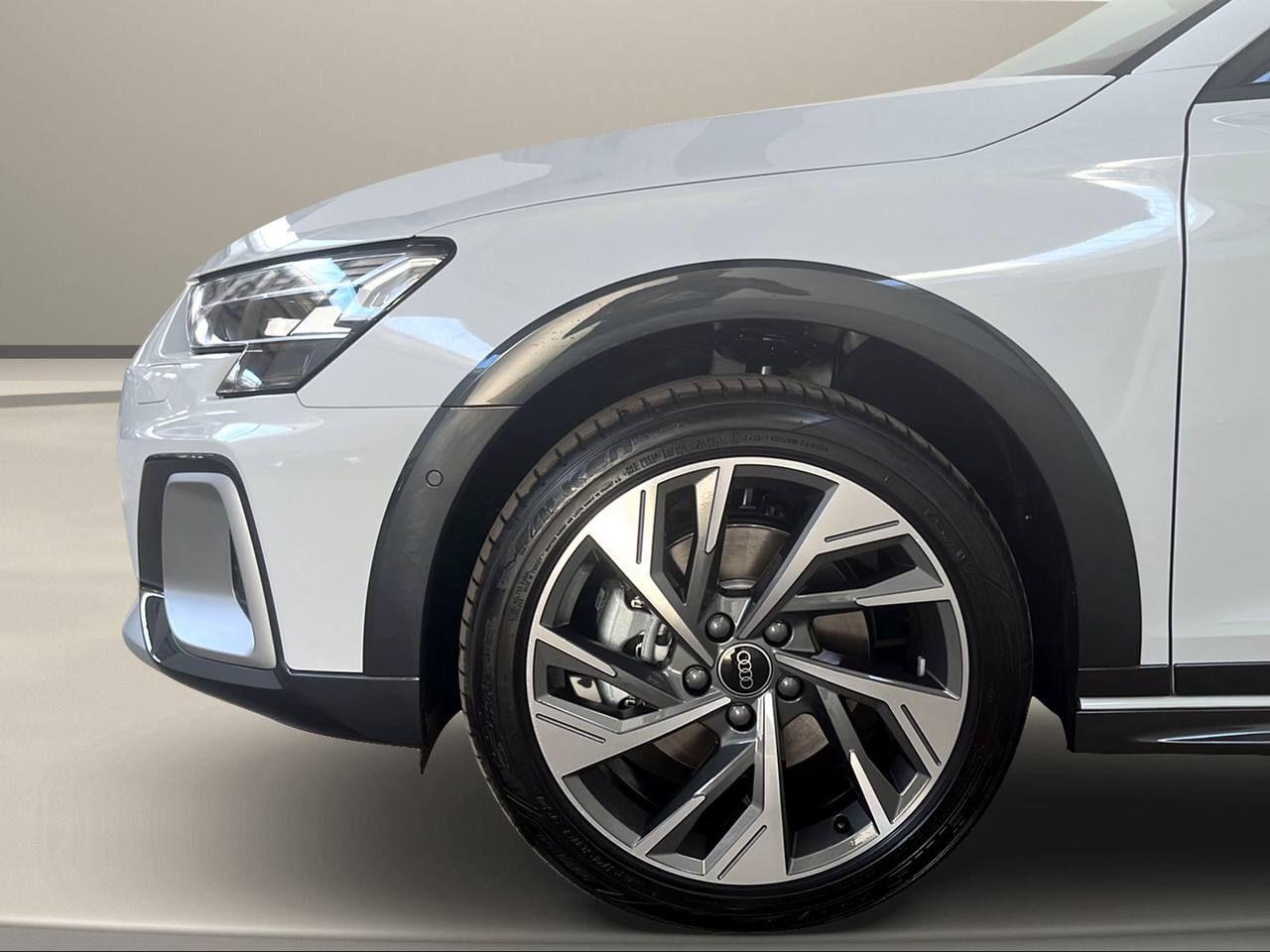 AUDI A3 allstreet TDI 150 CV S tronic Identity Contrast - 42