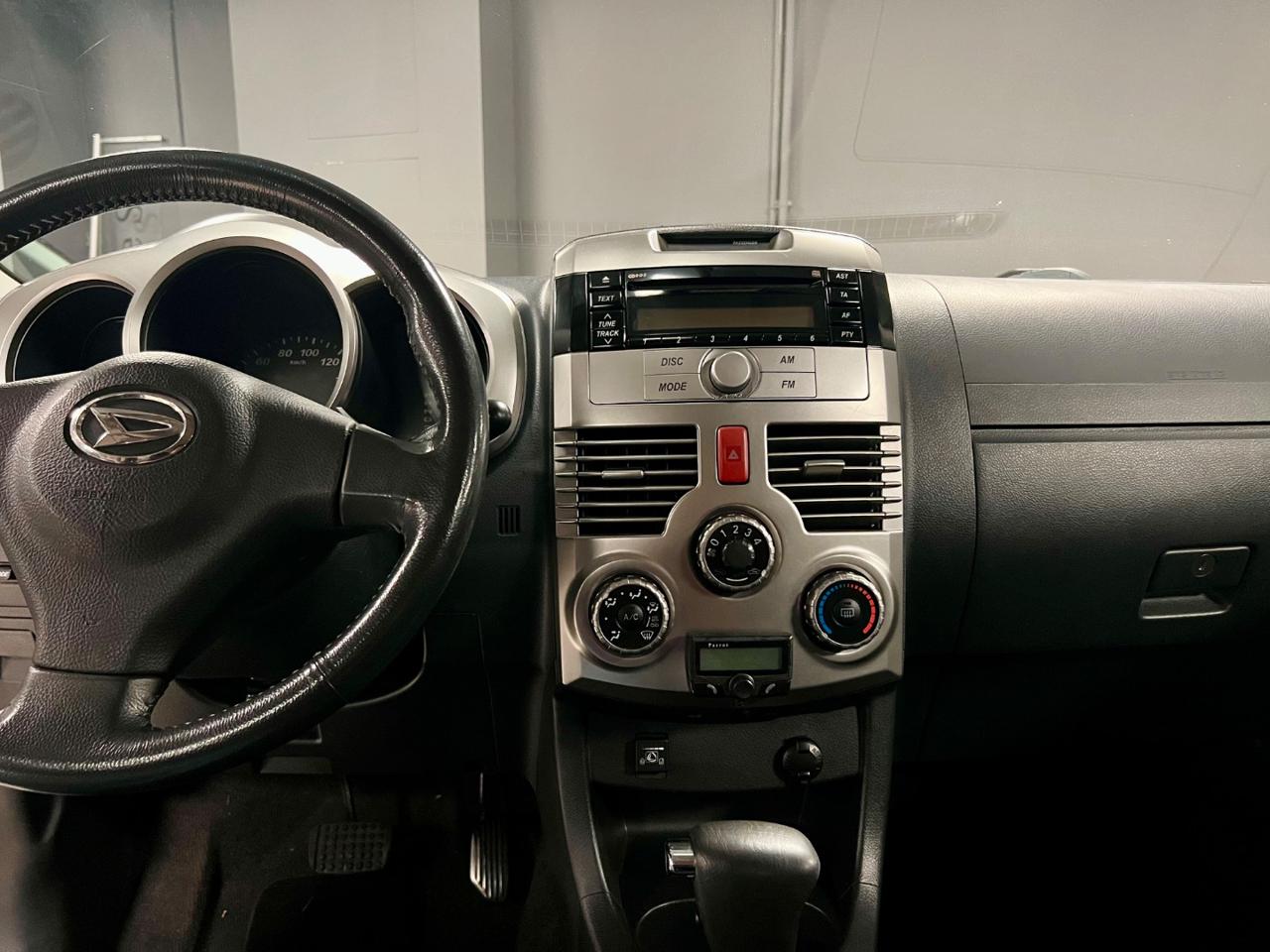 DAIHATSU Terios 1.5 4WD SXA Green Powered - 14