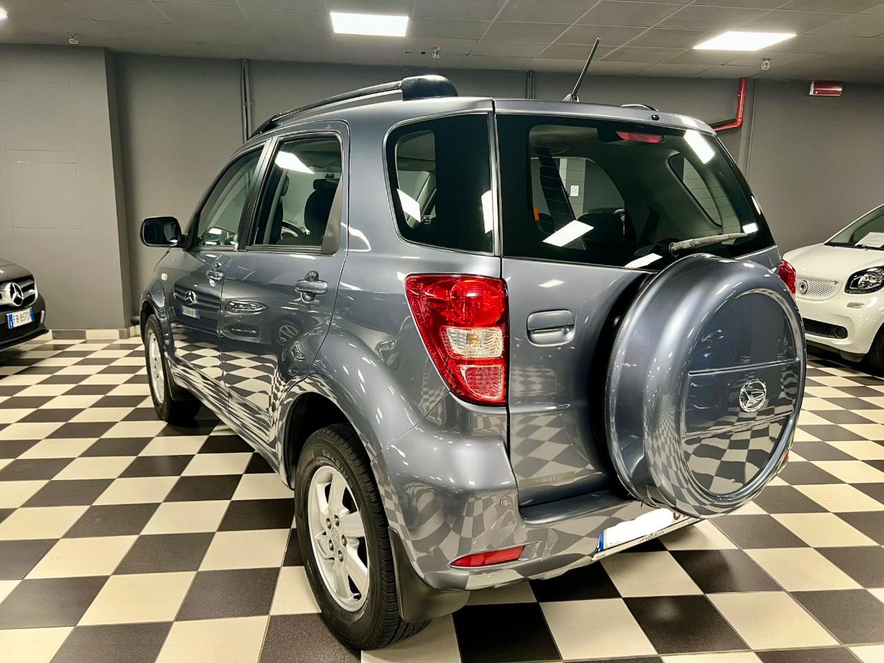 DAIHATSU Terios 1.5 4WD SXA Green Powered - 3