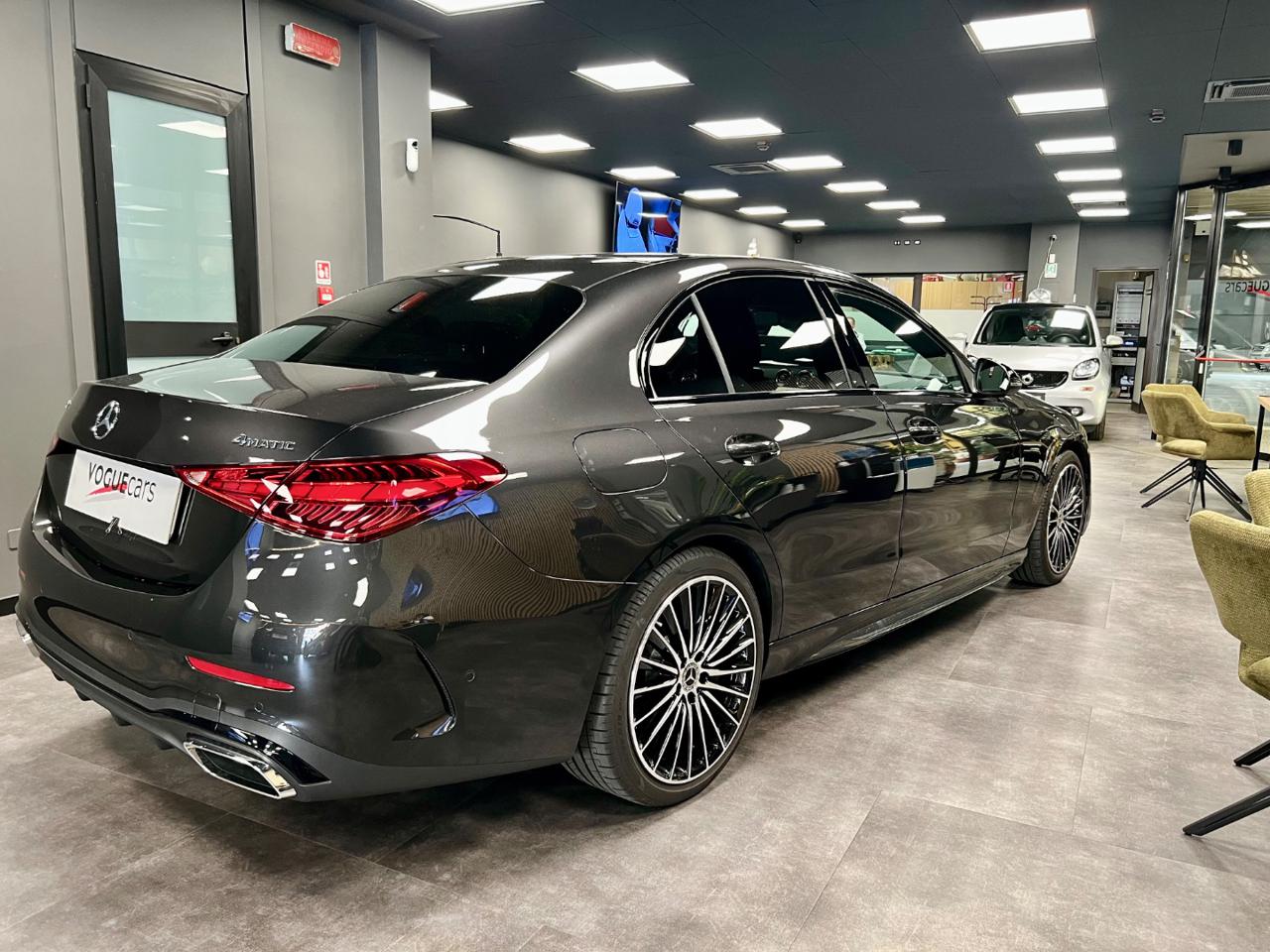MERCEDES-BENZ C 220 d Mild hybrid 4Matic AMG Line Premium - 4