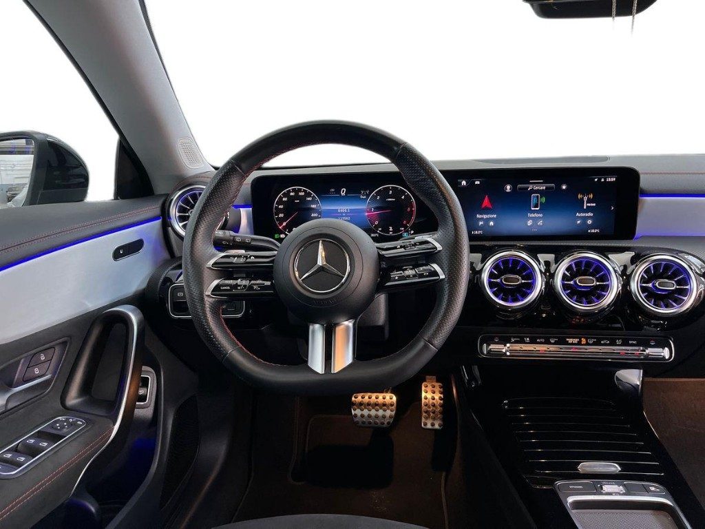 MERCEDES-BENZ CLA 200 d Automatic Shooting Brake AMG Line Premium - 11