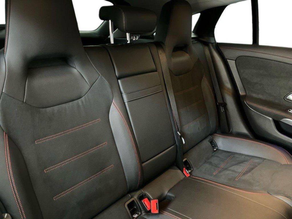 MERCEDES-BENZ CLA 200 d Automatic Shooting Brake AMG Line Premium - 16