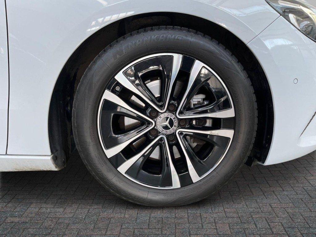 MERCEDES-BENZ B 180 Automatic Progressive Advanced Plus - 17
