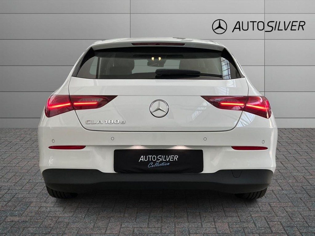 MERCEDES-BENZ CLA 180 d Automatic Shooting Brake Advanced - 4