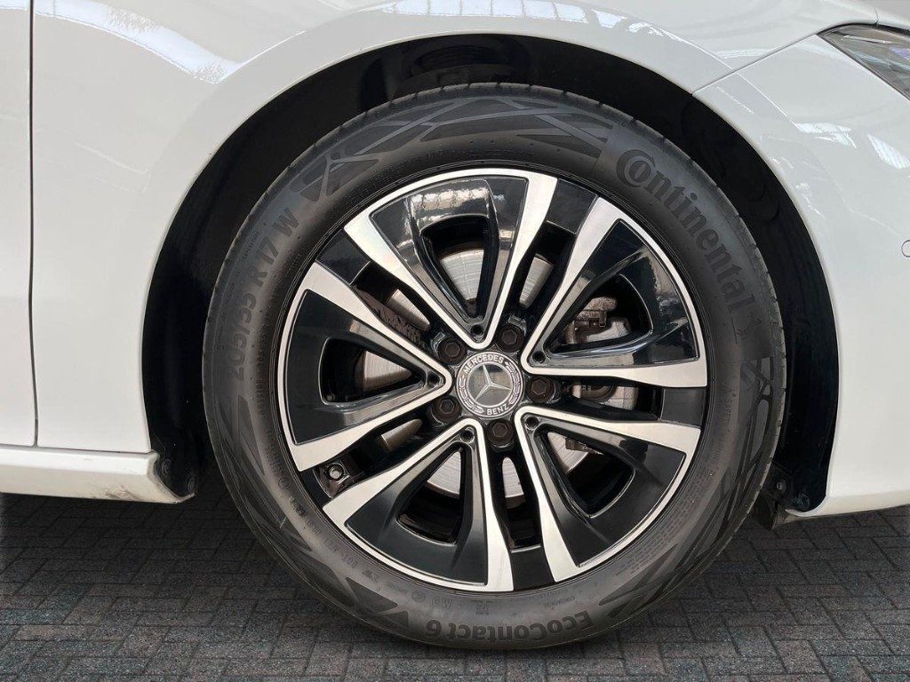 MERCEDES-BENZ CLA 180 d Automatic Shooting Brake Advanced - 17