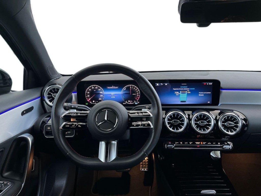 MERCEDES-BENZ A 250 e hybrid EQ AMG Line Advanced Plus - 11