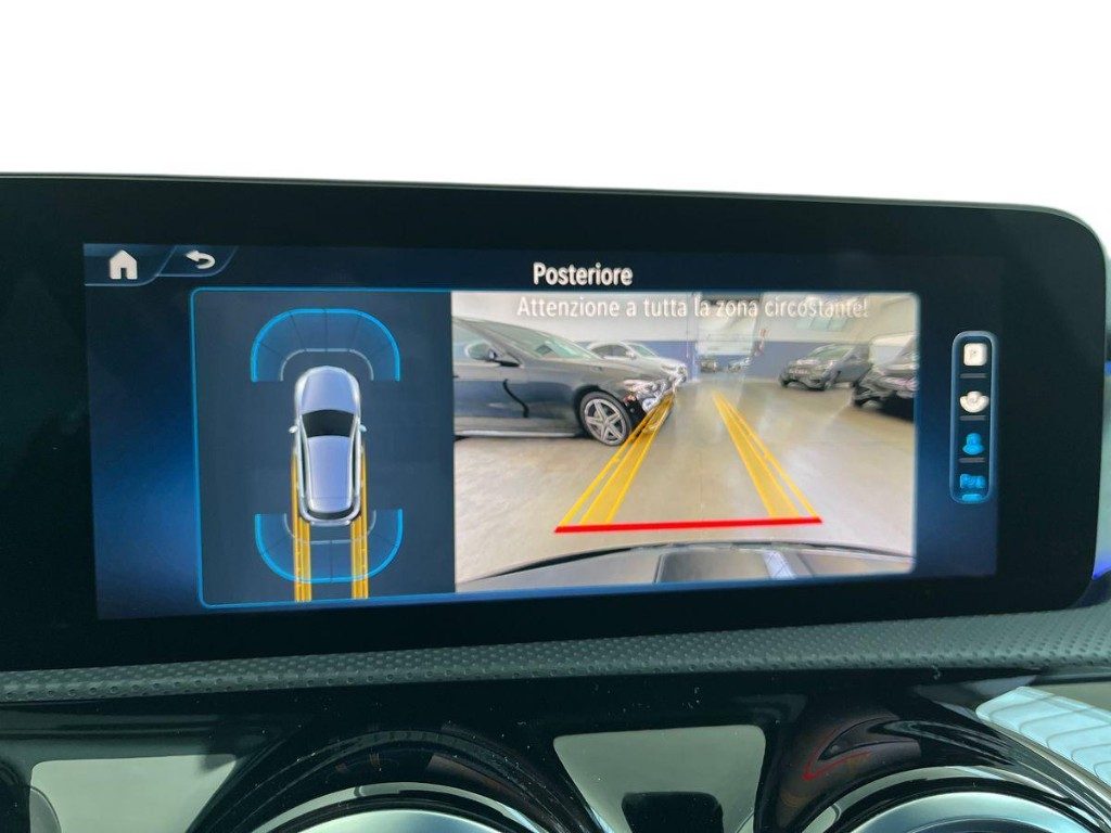 MERCEDES-BENZ A 250 e hybrid EQ AMG Line Advanced Plus - 12