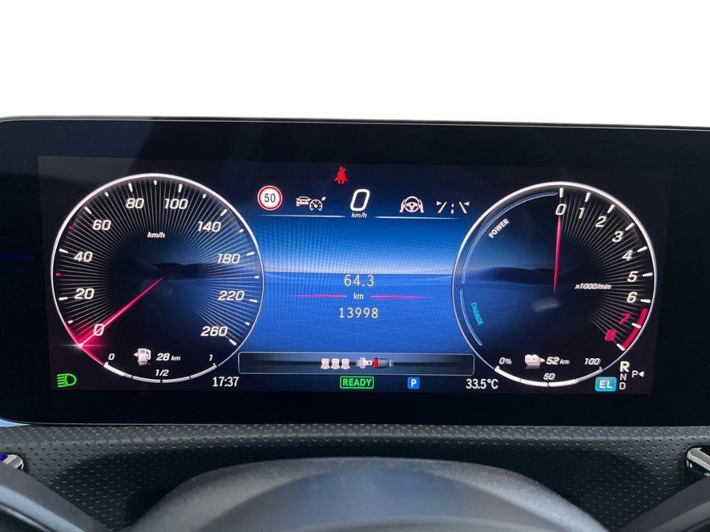 MERCEDES-BENZ A 250 e hybrid EQ AMG Line Advanced Plus - 13