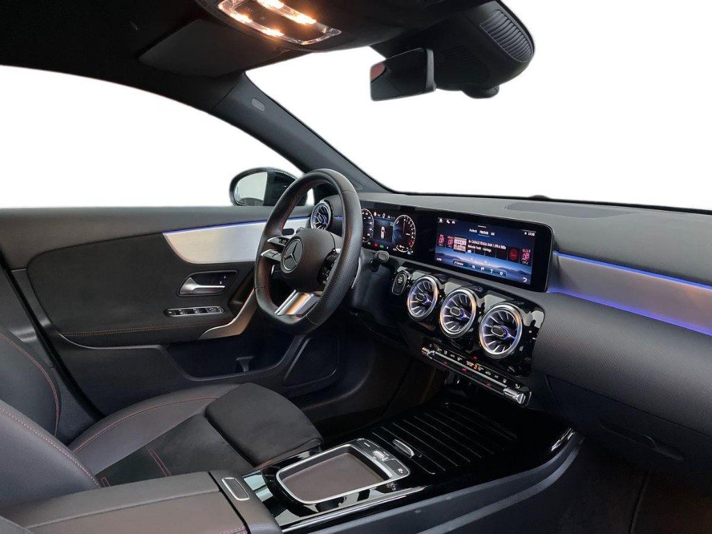 MERCEDES-BENZ A 250 e hybrid EQ AMG Line Advanced Plus - 15