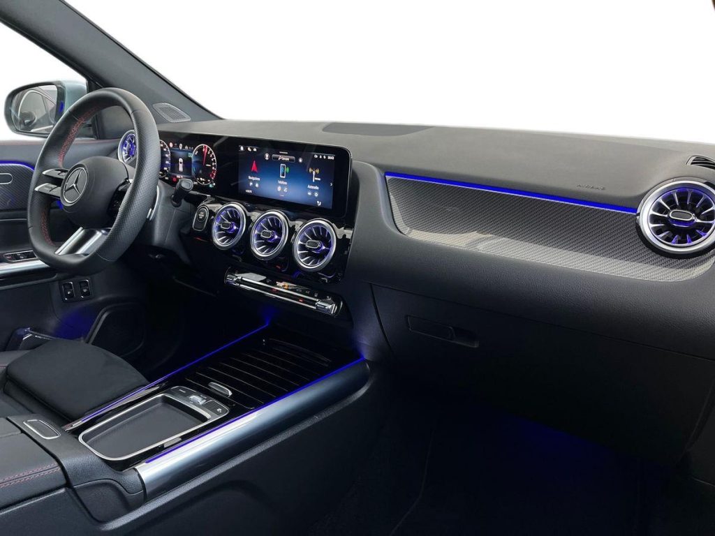 MERCEDES-BENZ GLA 250 e hybrid EQ AMG Line Premium - 15