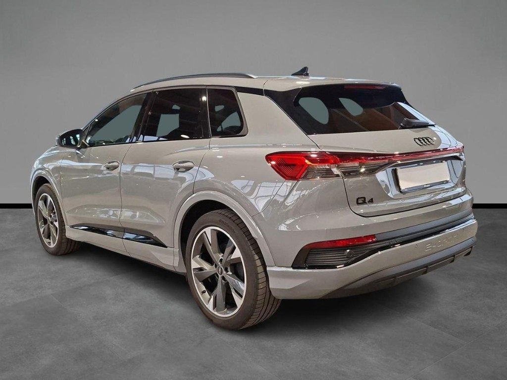 AUDI Q4 e-tron Q4 45 e-tron quattro Aut. 286cv + Tetto - 3