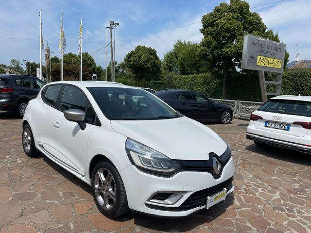 RENAULT Clio Bianco pastello