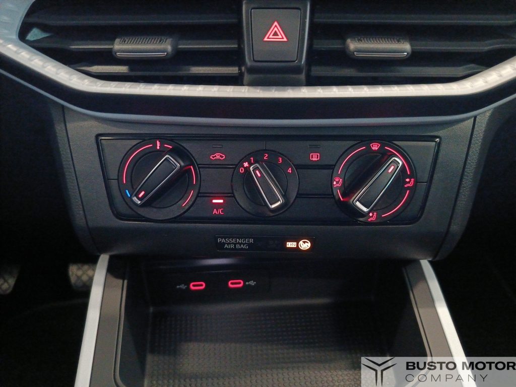 SEAT Arona Arona 1.0 ecotsi Black Edition 95cv - 14