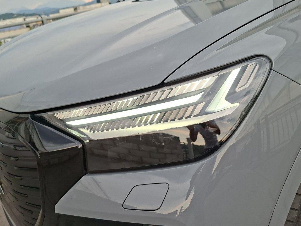 AUDI Q4 e-tron Q4 45 e-tron quattro Aut. 77kw + Tetto - 5