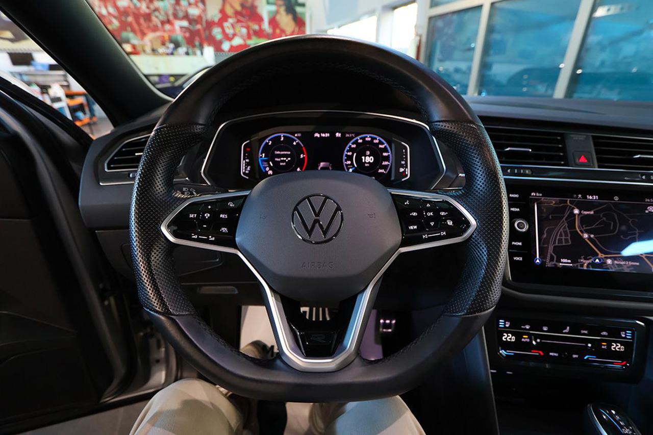 VOLKSWAGEN Tiguan Allspace 2.0 TDI 200cv SCR DSG 4Motion R-Line - 28