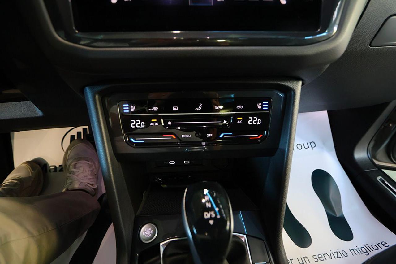 VOLKSWAGEN Tiguan Allspace 2.0 TDI 200cv SCR DSG 4Motion R-Line - 43