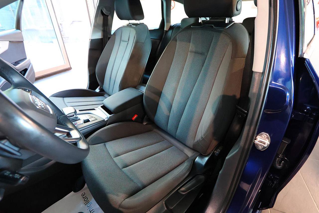 AUDI A4 30 TDI Avant S-Tronic Business Advanced - 18