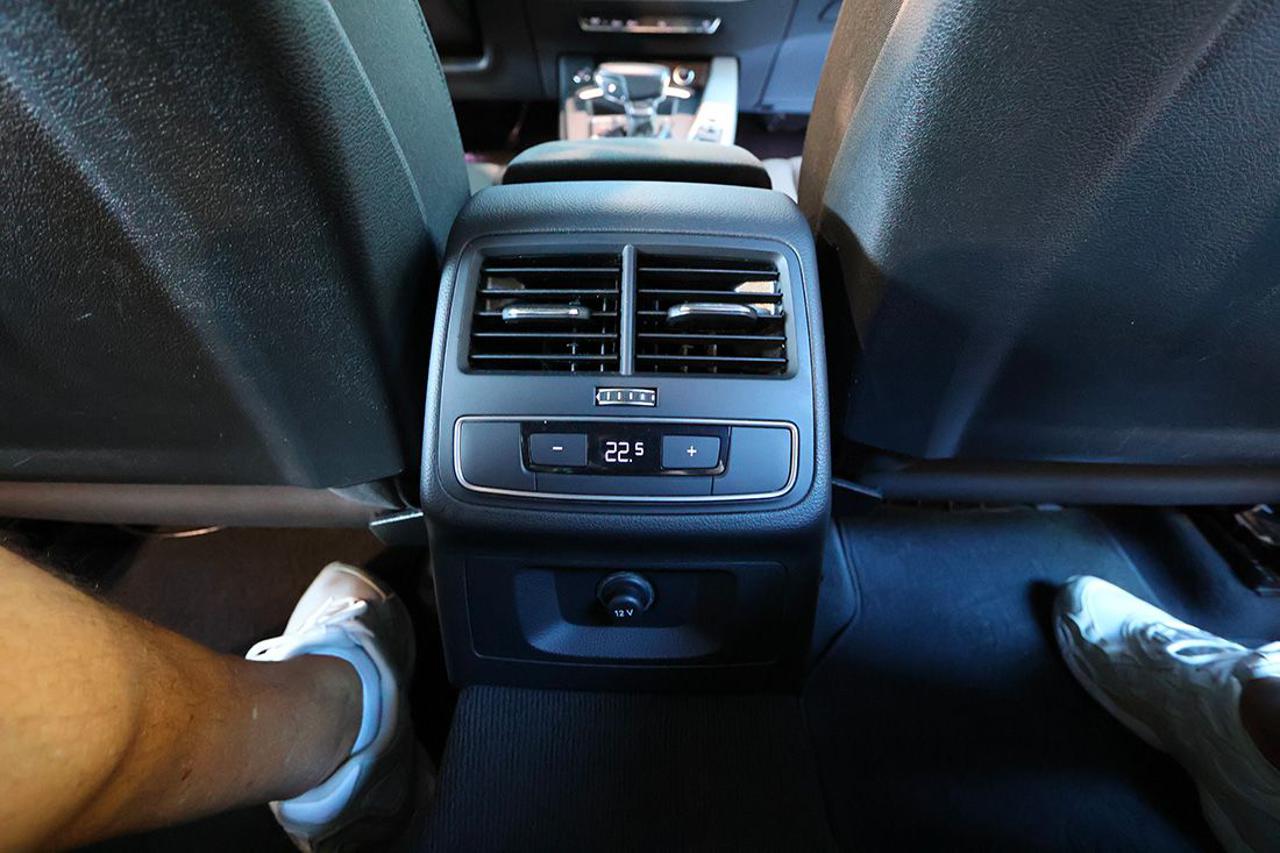 AUDI A4 30 TDI Avant S-Tronic Business Advanced - 42