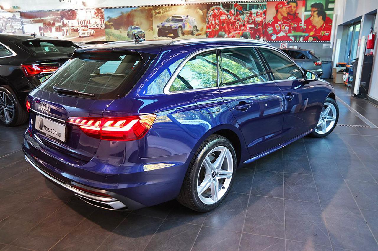 AUDI A4 30 TDI Avant S-Tronic Business Advanced - 9