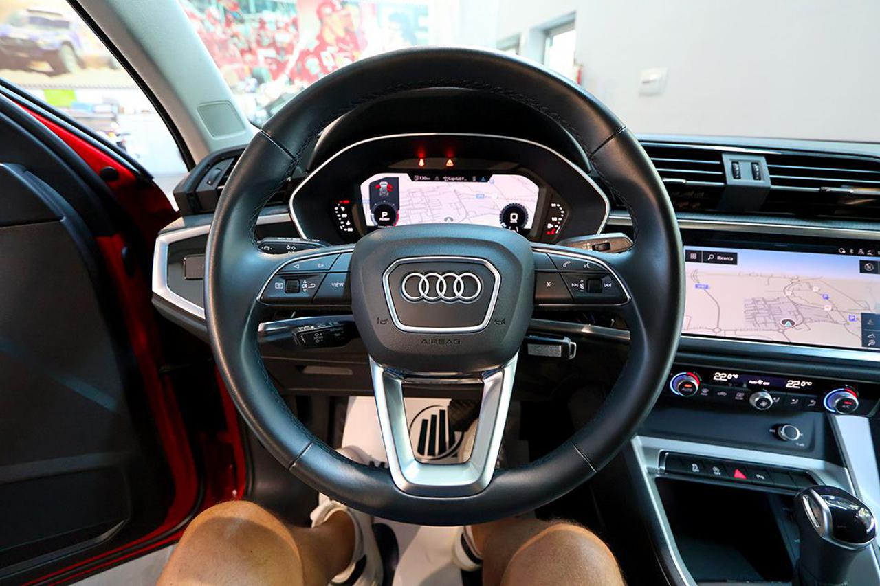 AUDI Q3 35 TDI S-Tronic Business - 20