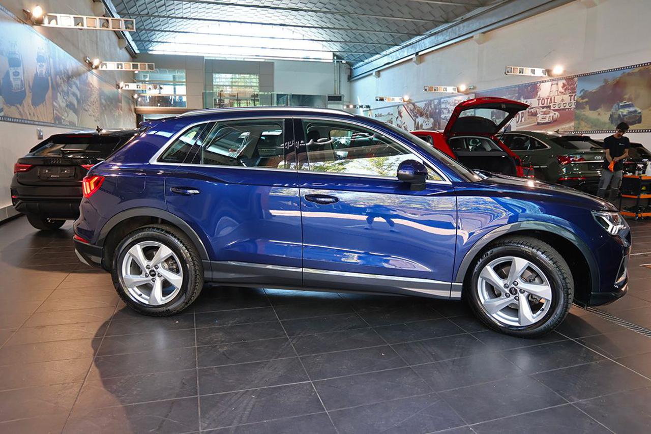 AUDI Q3 35 TDI S-Tronic Business - 10