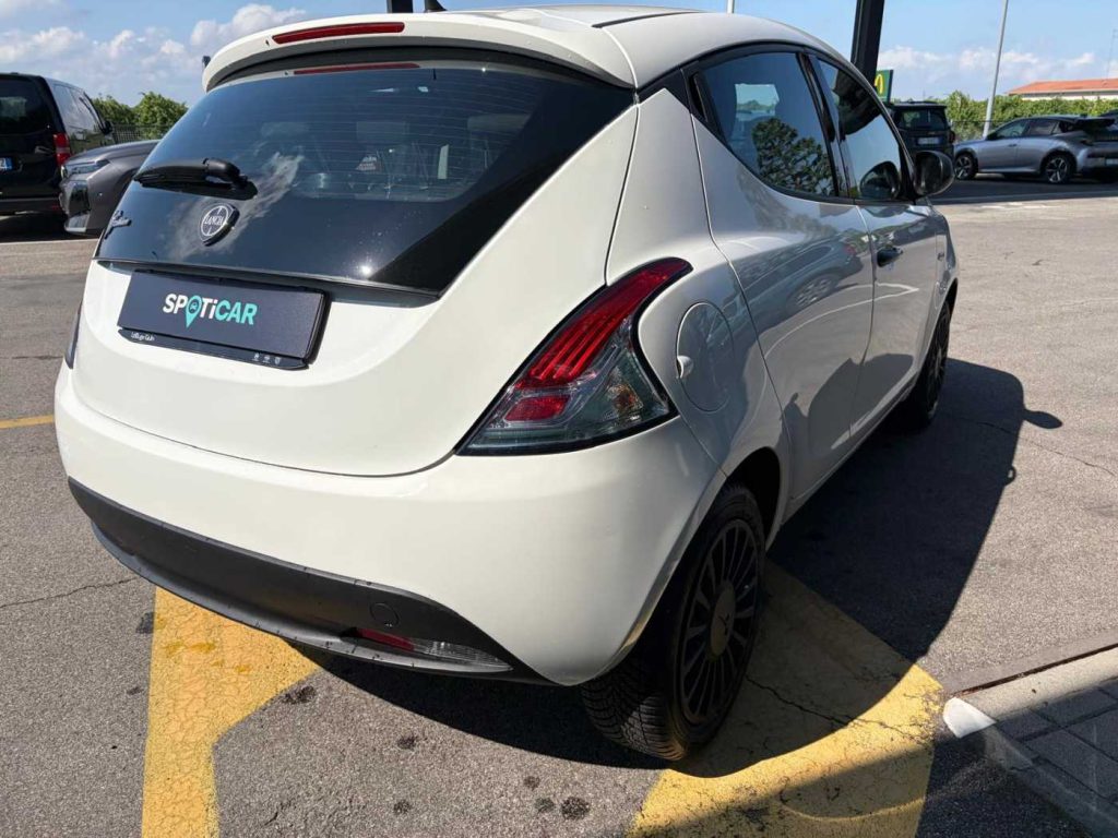 LANCIA Ypsilon 1.2 Elefantino 69cv my18 - 6