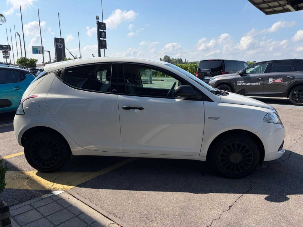 LANCIA Ypsilon 1.2 Elefantino 69cv my18 - 5