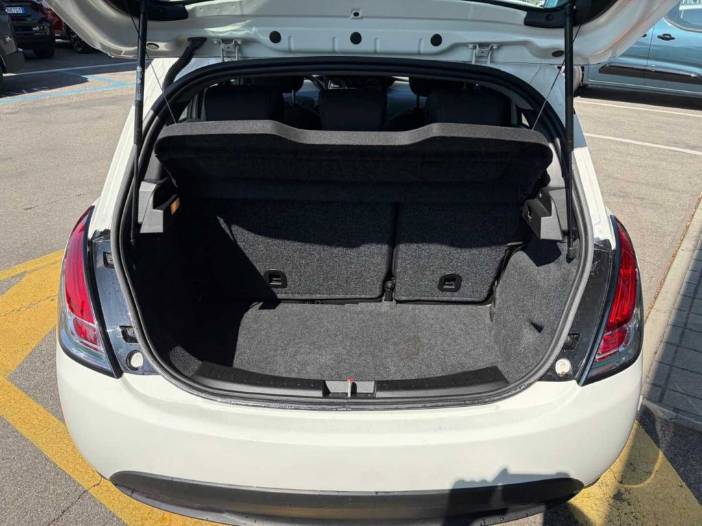 LANCIA Ypsilon 1.2 Elefantino 69cv my18 - 10