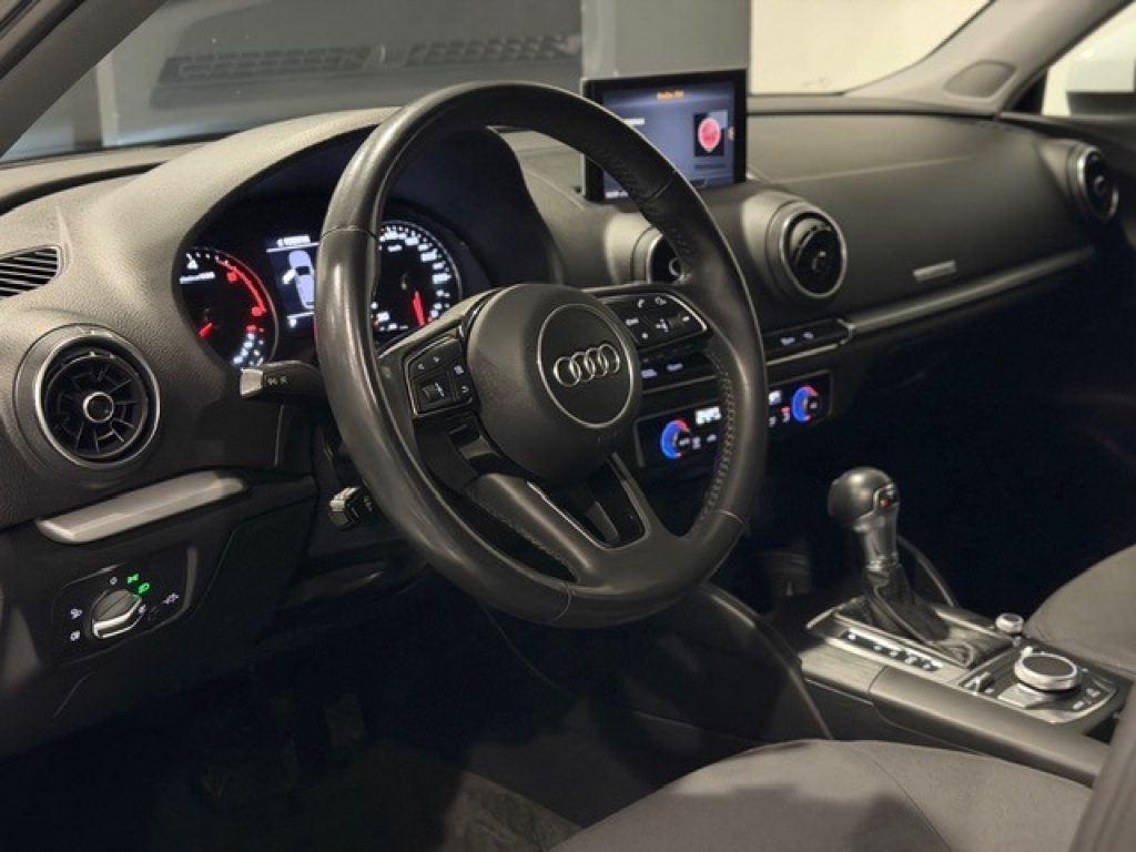 Clicca per ingrandire A3 - SPB 40 TDI 184CV Quattro S tronic Sport
