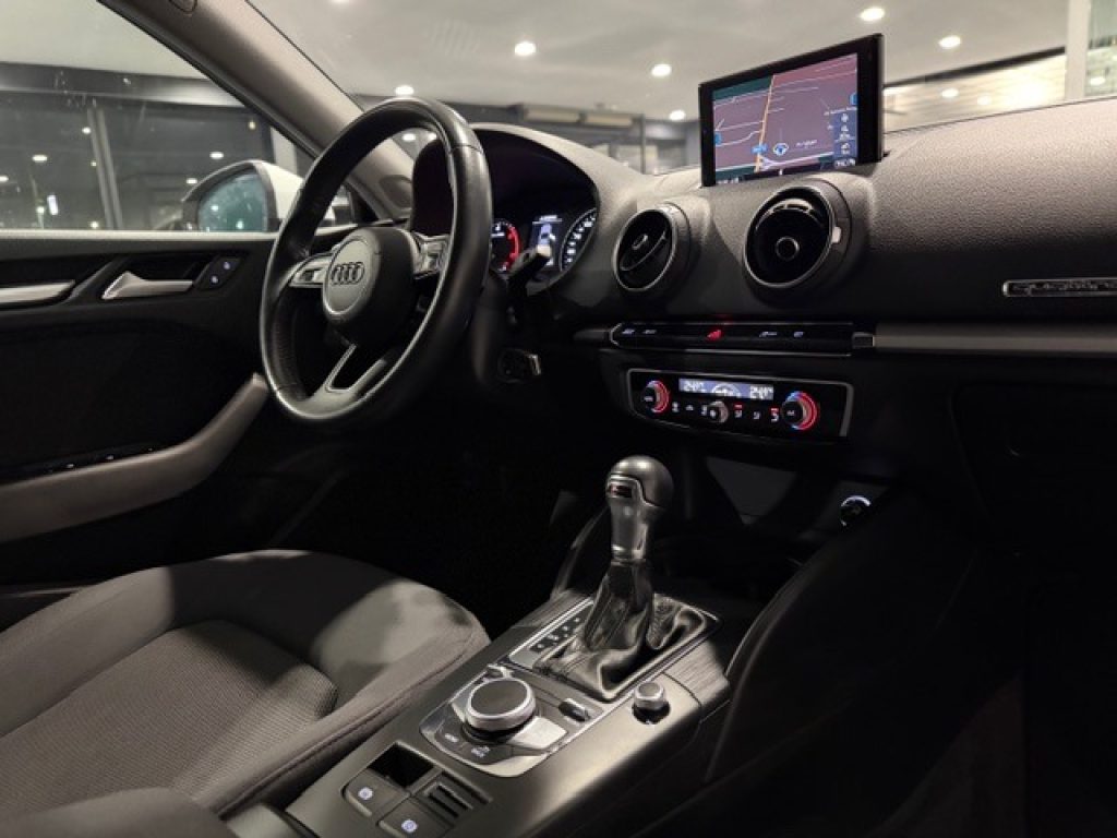 Clicca per ingrandire A3 - SPB 40 TDI 184CV Quattro S tronic Sport