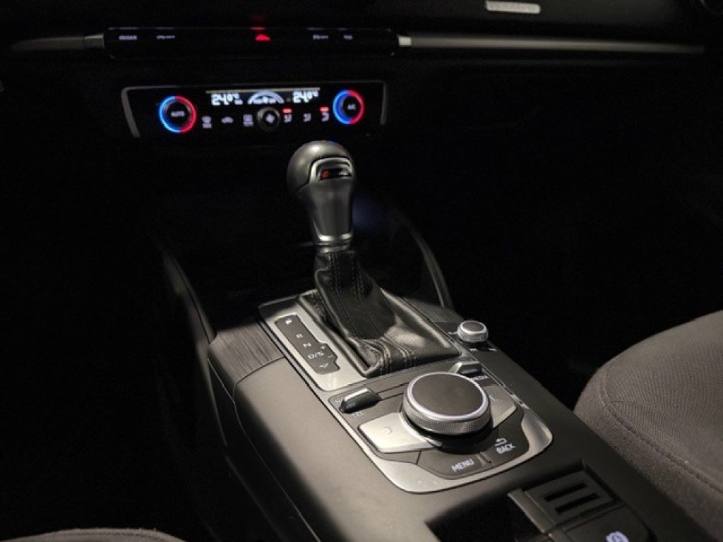 Clicca per ingrandire A3 - SPB 40 TDI 184CV Quattro S tronic Sport