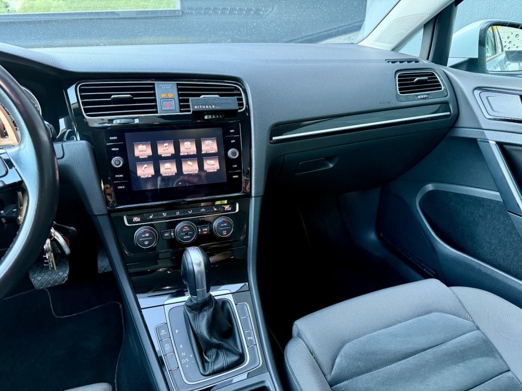 VOLKSWAGEN Golf 1.4 TSI DSG R-line ACC AHK LED SHZ *Rotiform* - 10