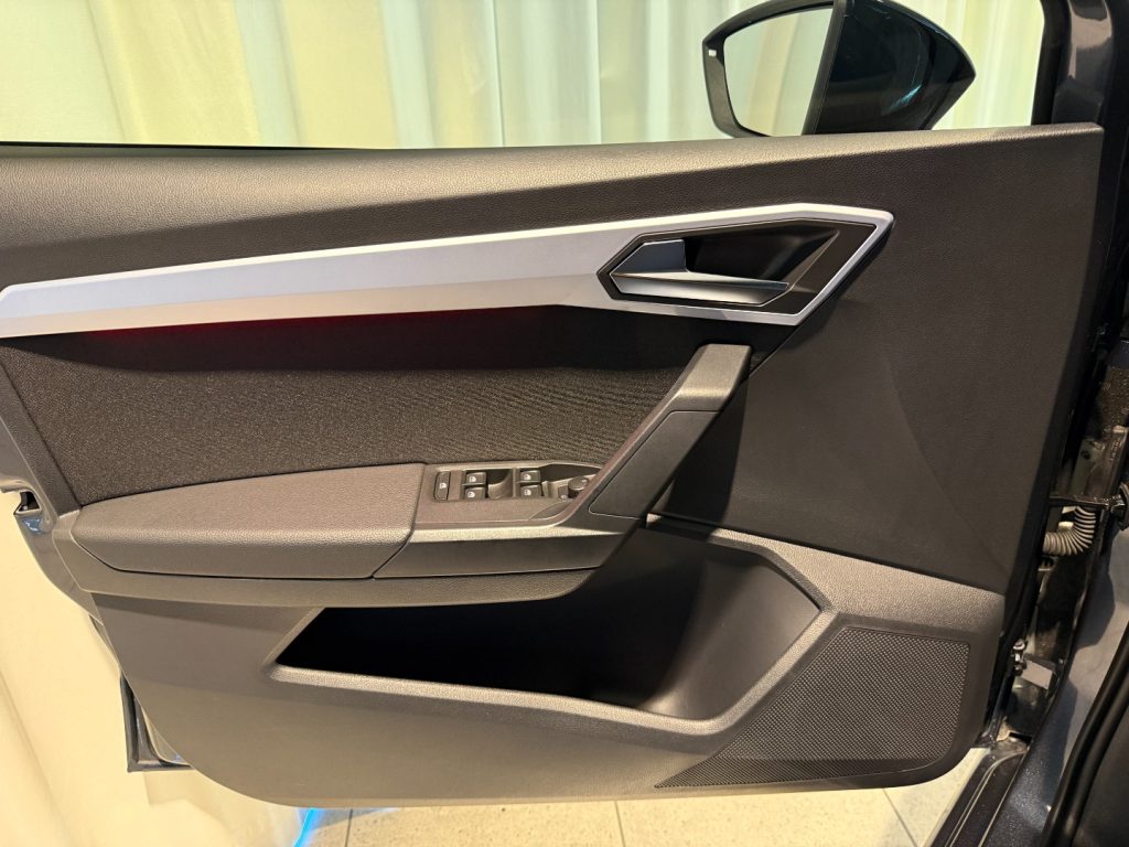 SEAT Ibiza 1.0 EcoTSI FR FULL LED ACC App Connect DAB+ - 16