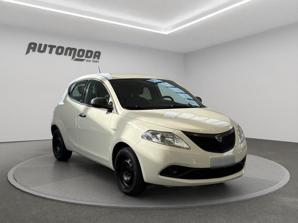 LANCIA Ypsilon 1.2 69 CV - 3