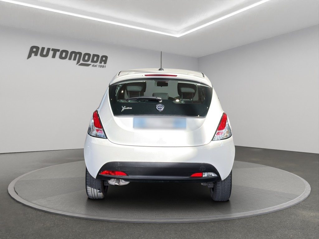 LANCIA Ypsilon 1.2 69 CV - 5