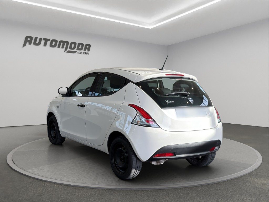 LANCIA Ypsilon 1.2 69 CV - 6
