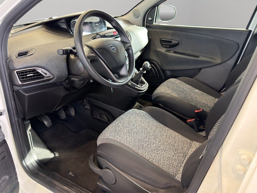 LANCIA Ypsilon 1.2 69 CV - 7