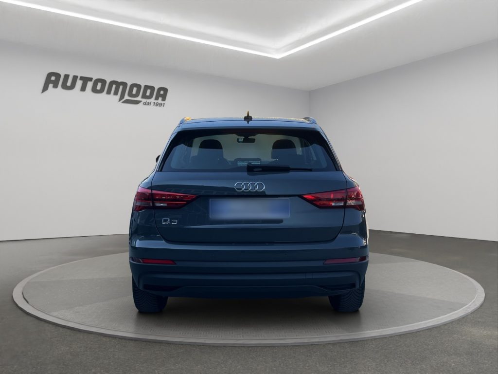 AUDI Q3 35 TDI S tronic - 5
