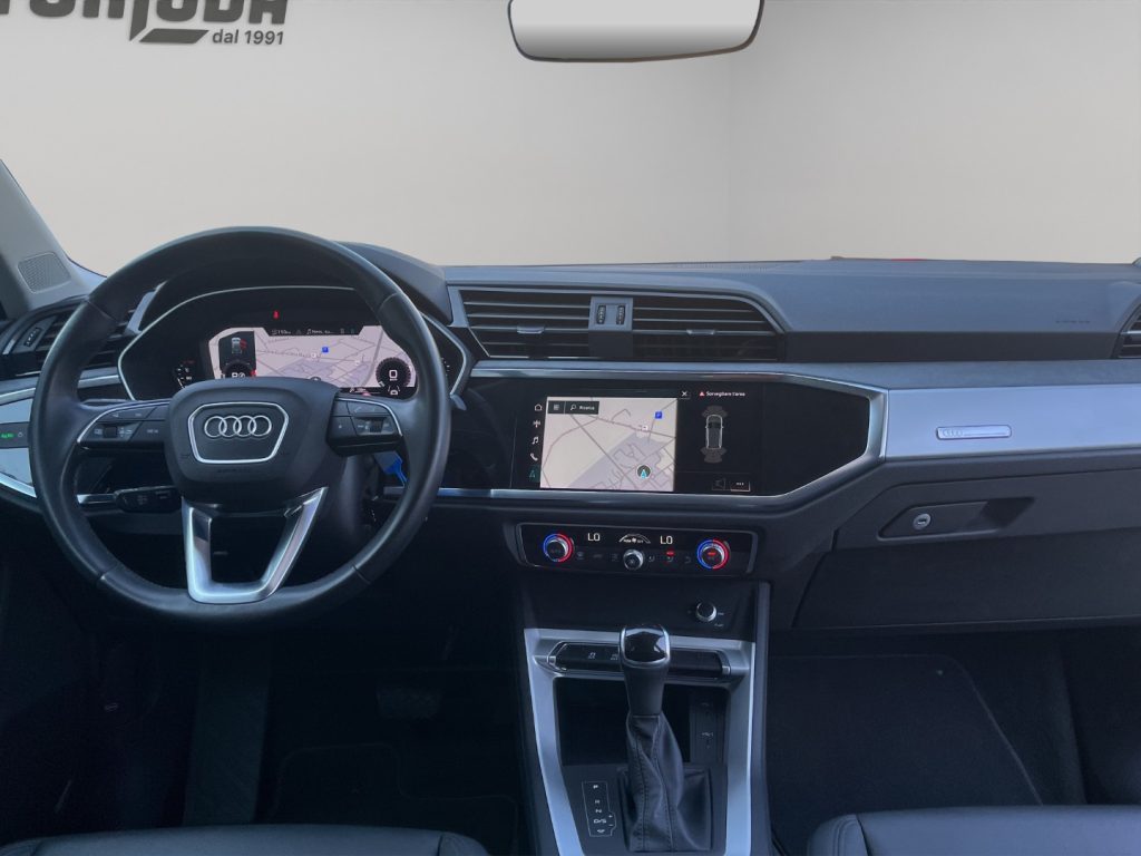AUDI Q3 35 TDI S tronic - 10